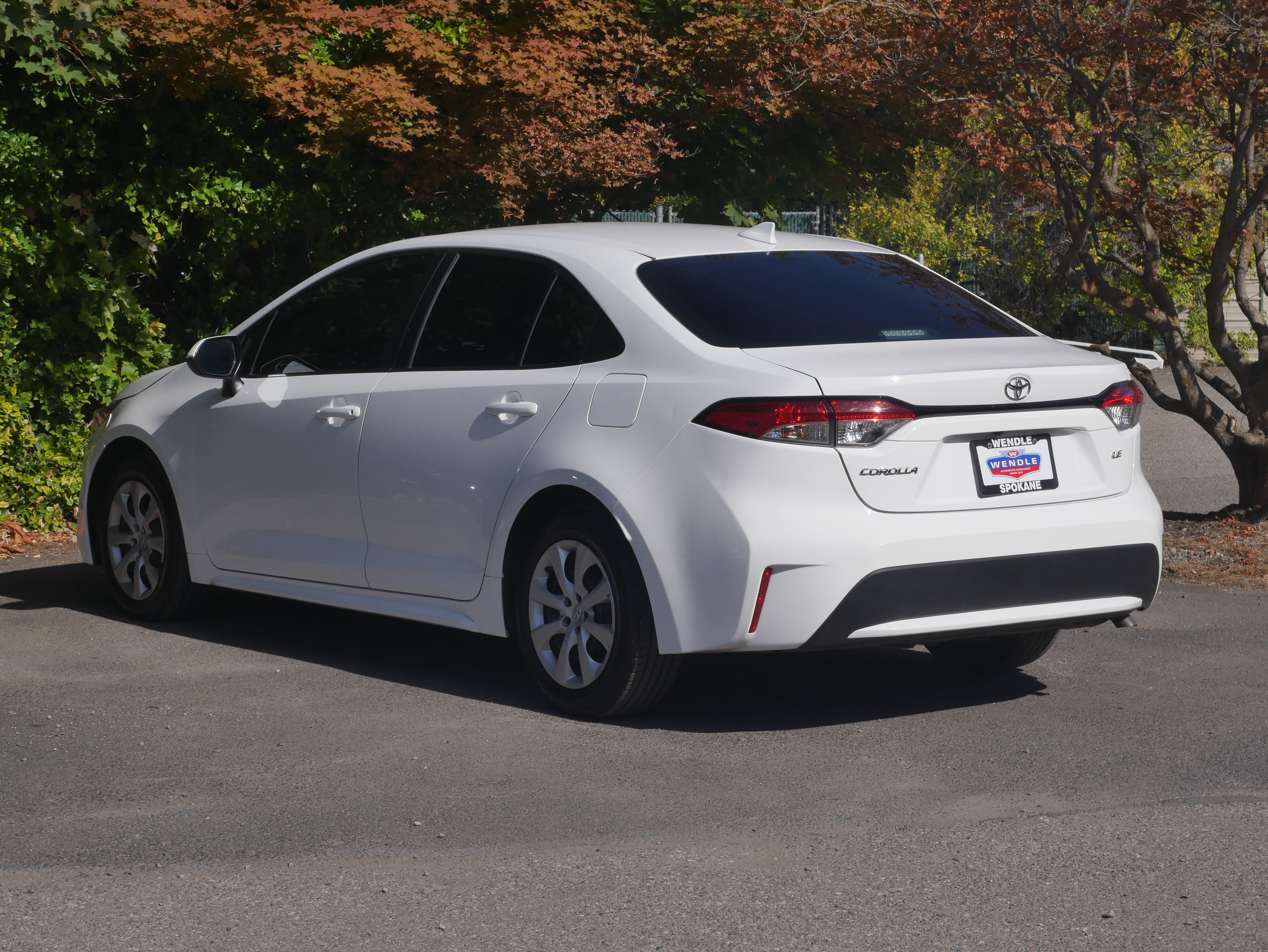 Used 2022 Toyota Corolla LE FWD image 10