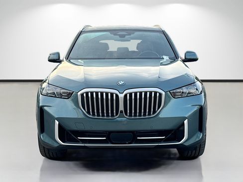 Used 2025 BMW X5 xDrive50e AWD/4WD image 8