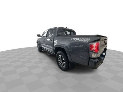 Used 2020 Toyota Tacoma TRD Sport w/ Technology Package image 6