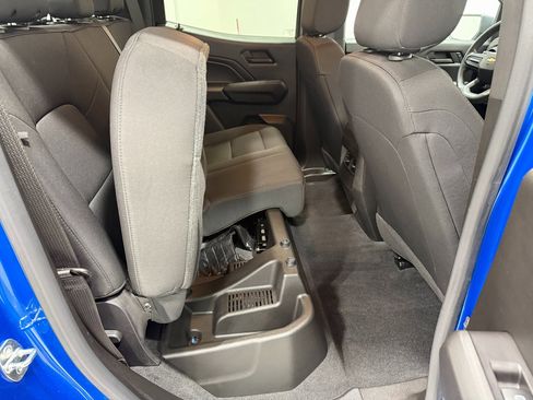 Used 2023 Chevrolet Colorado Trail Boss w/ Advanced Trailering Package image 31