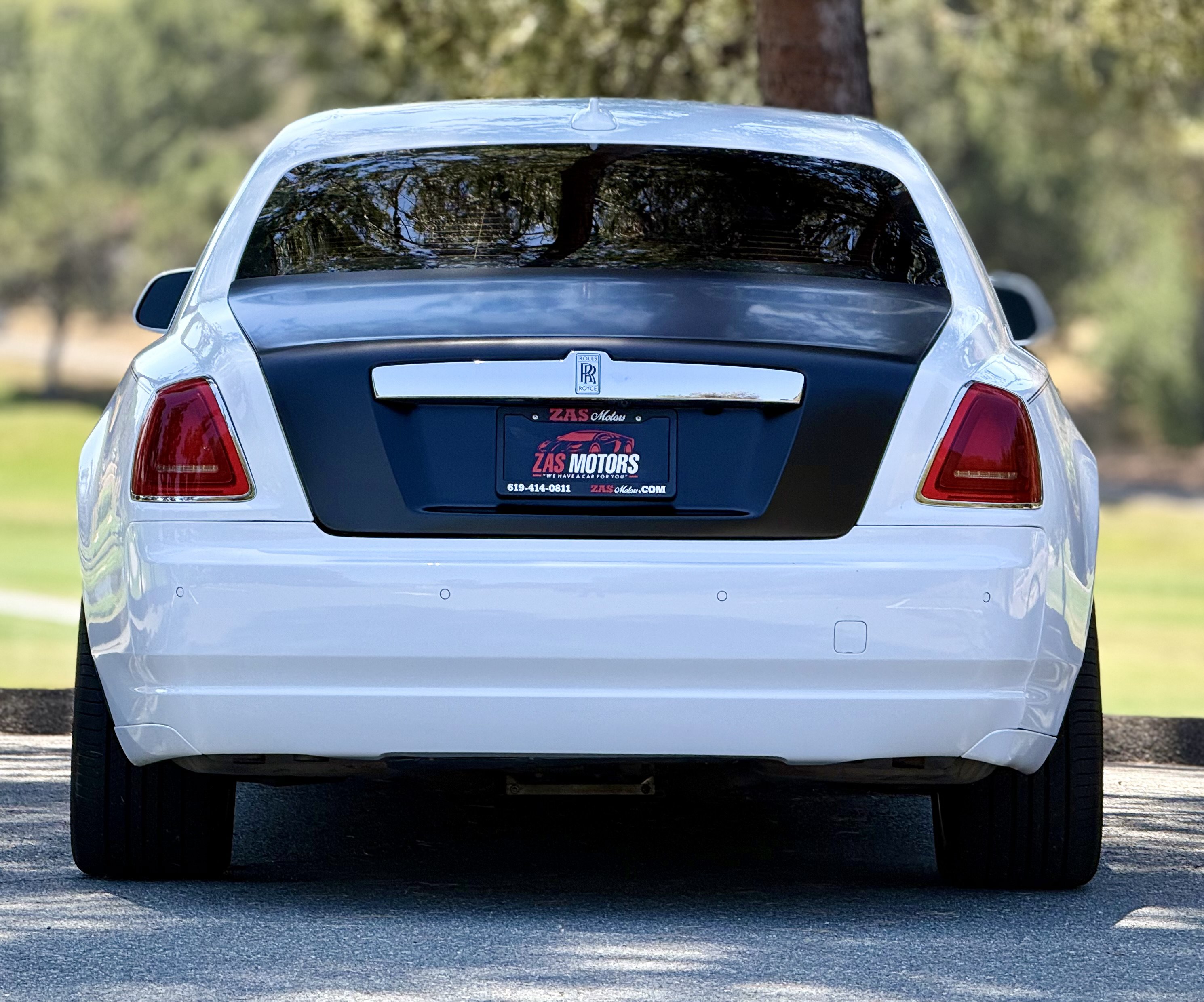 Used 2016 Rolls-Royce Ghost RWD image 9