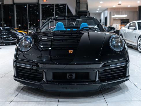 Used 2022 Porsche 911 Turbo S image 6