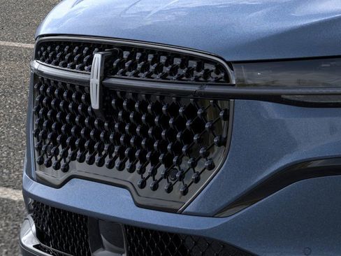 New 2026 Lincoln Nautilus Reserve w/ Jet Appearance Package image 17