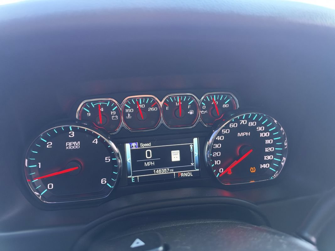 Used 2019 GMC Yukon XL SLT AWD/4WD image 16