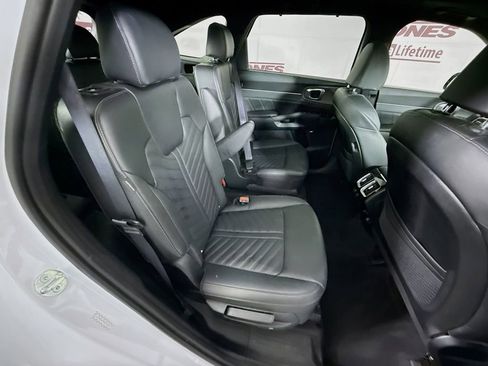 Used 2024 Kia Sorento SX Prestige AWD/4WD image 35