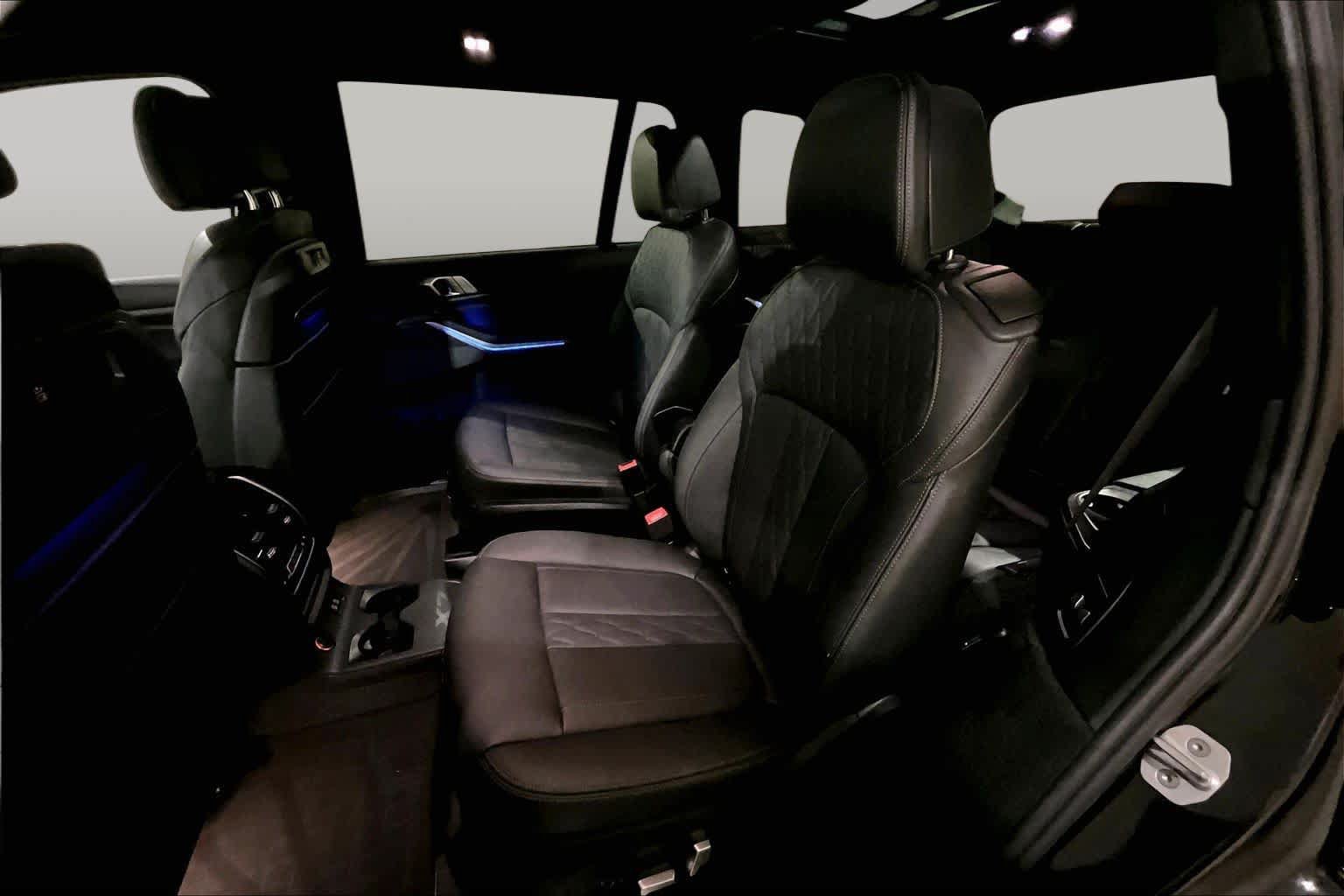 Used 2022 BMW X7 M50i AWD/4WD image 20