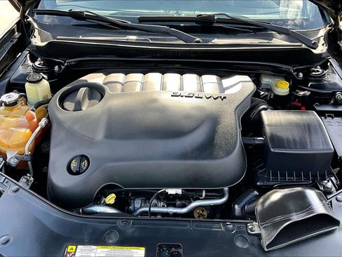 Used 2013 Dodge Avenger SXT w/ Rallye Appearance Group image 28