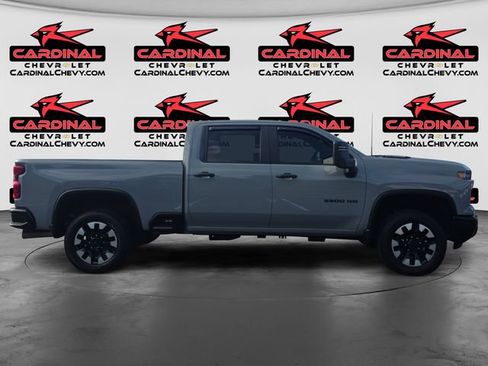 Used 2025 Chevrolet Silverado 2500 Custom w/ Custom Value Package AWD/4WD image 2