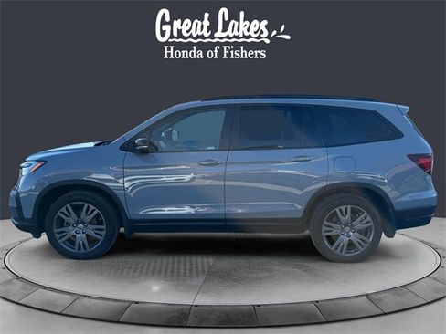 Used 2022 Honda Pilot Sport image 2