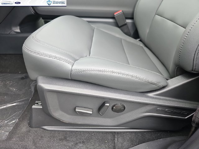 New 2027 Ford Expedition Max Active RWD image 17