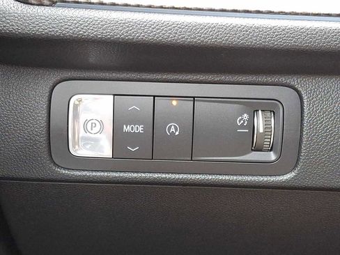 New 2026 Chevrolet Traverse High Country image 17