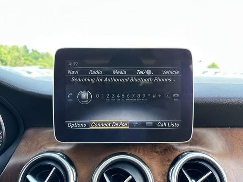 Used 2019 Mercedes-Benz GLA 250 w/ Premium Package image 20