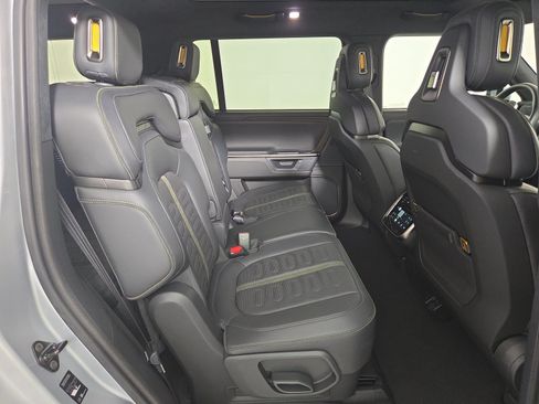Used 2025 Rivian R1S Adventure AWD/4WD image 23