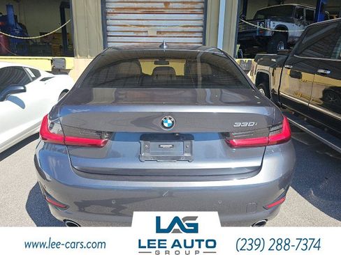 Used 2020 BMW 330i Sedan w/ Premium Package image 4