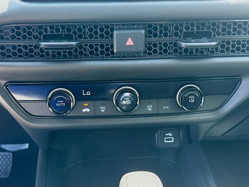 Certified 2024 Honda HR-V LX image 14