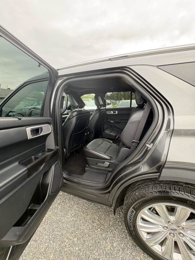 Used 2020 Ford Explorer Limited w/ Class III Trailer Tow Package AWD/4WD image 11