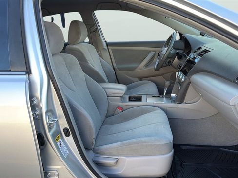 Used 2009 Toyota Camry FWD image 13