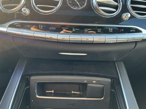 Used 2020 Mercedes-Benz S 450 Sedan w/ Premium Package image 30