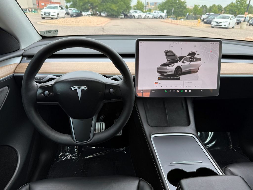 Used 2023 Tesla Model Y Long Range AWD/4WD image 24