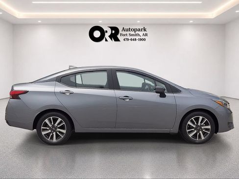 Used 2025 Nissan Versa SV FWD image 6
