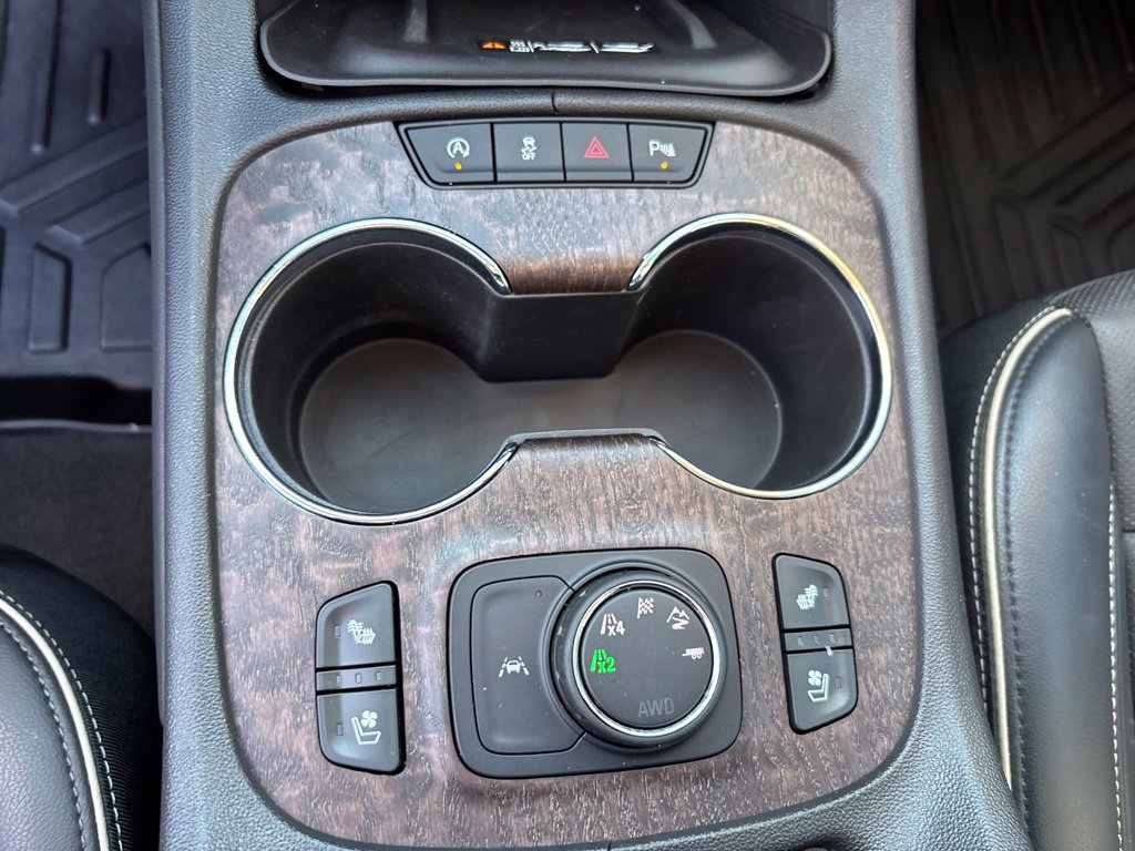 Used 2023 GMC Acadia Denali w/ Denali Ultimate Package AWD/4WD image 22