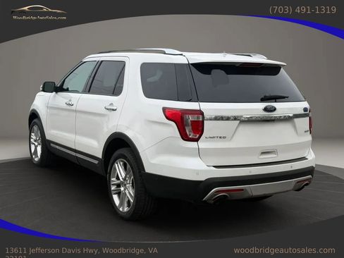 Used 2017 Ford Explorer Limited w/ Equipment Group 301A image 7