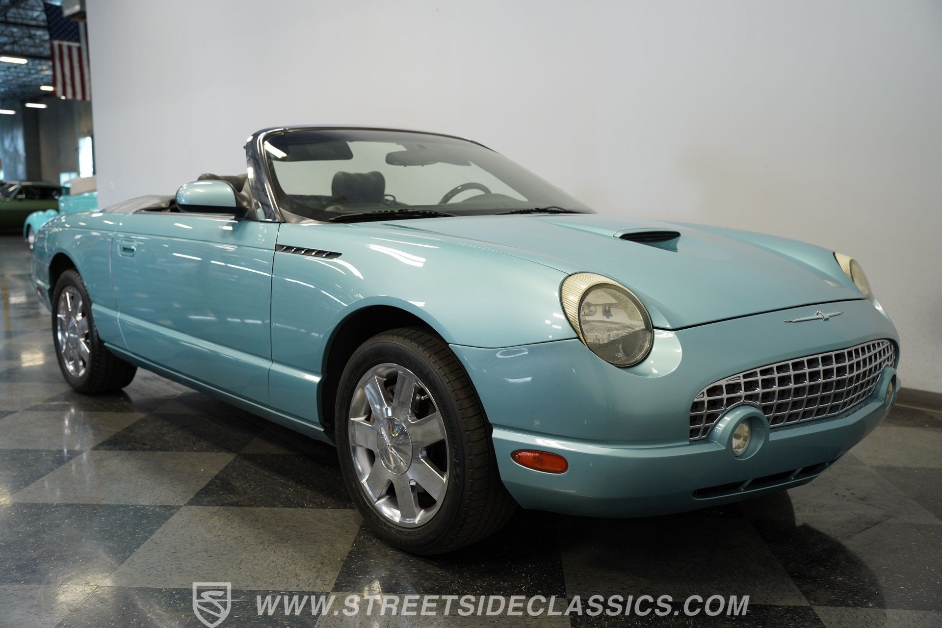 Used 2002 Ford Thunderbird RWD image 17