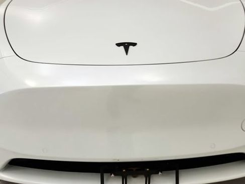Used 2022 Tesla Model Y Long Range AWD/4WD image 23