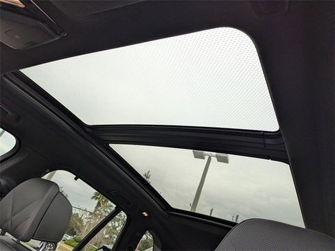 Used 2023 BMW X5 M50i w/ Executive Package image 23