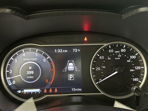 New 2025 Nissan Versa SR image 20