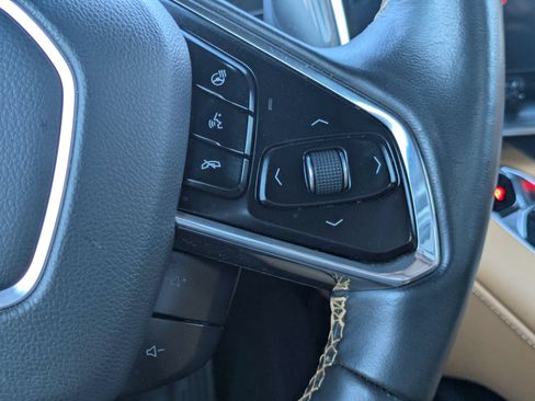Used 2021 Chevrolet Corvette Stingray Preferred Cpe w/ Chrome Exterior Badge Package RWD image 14