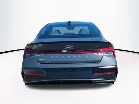 New 2026 Hyundai Elantra SEL Sport image 6