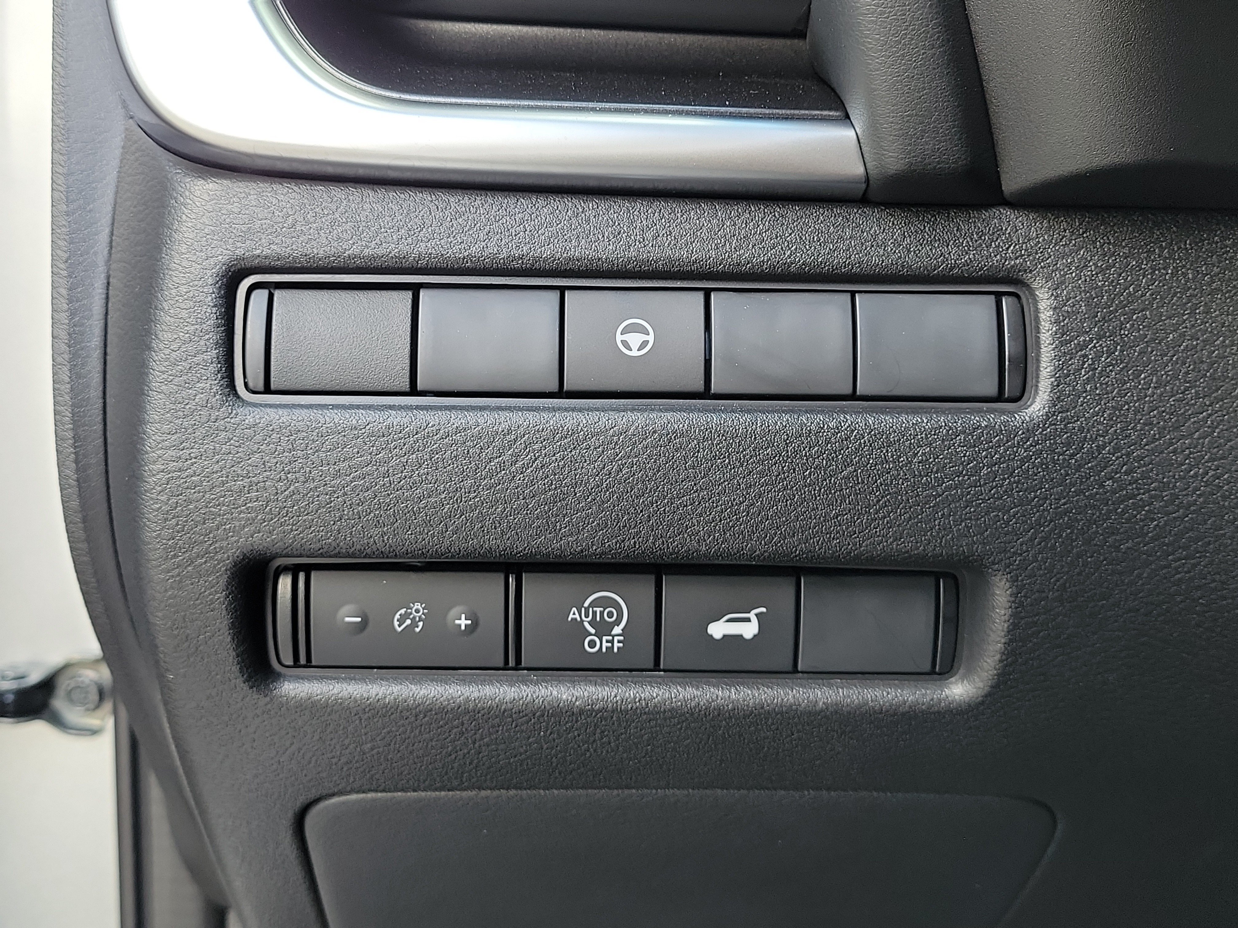 Certified 2024 Nissan Rogue SV FWD image 33