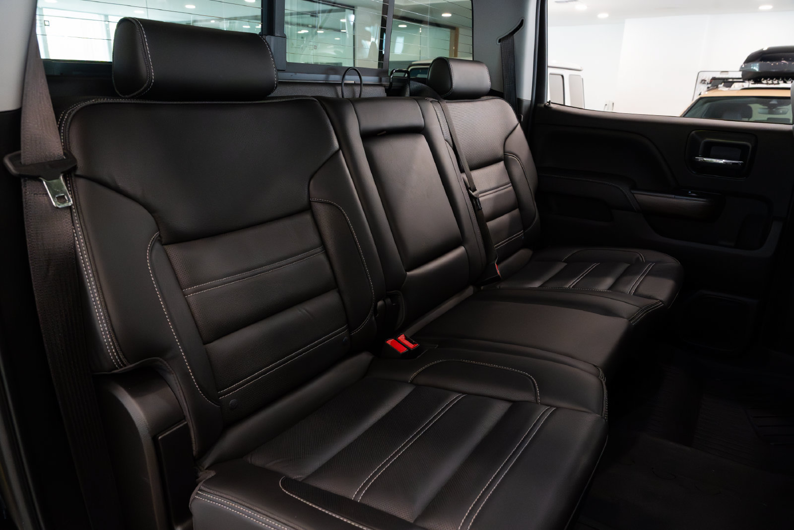 Used 2018 GMC Sierra 3500 Denali w/ Duramax Plus Package AWD/4WD image 23
