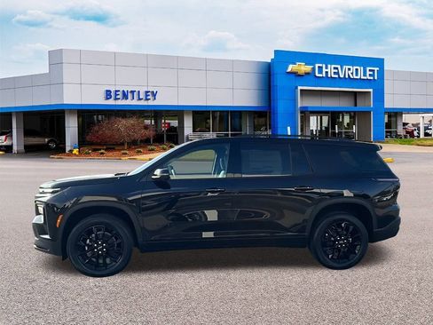 New 2026 Chevrolet Traverse LT w/ Midnight/Sport Edition image 2