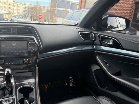 Used 2021 Nissan Maxima SR w/ Sport Mat Group image 26