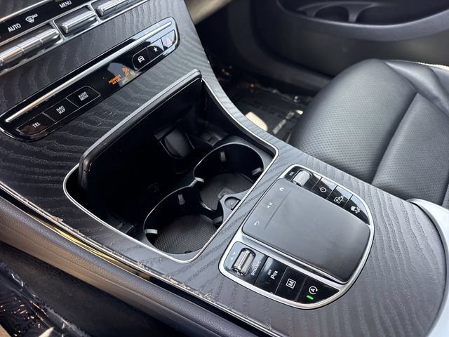 Used 2022 Mercedes-Benz GLC 300 4MATIC image 21