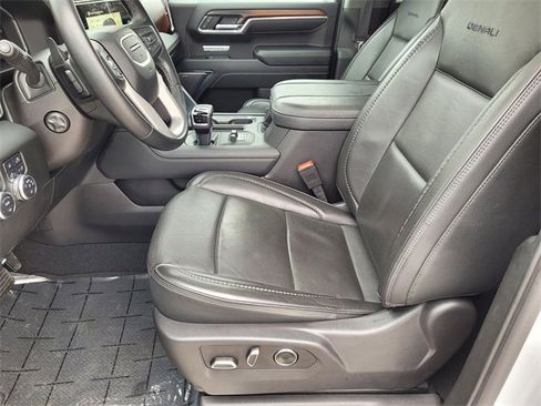 Used 2024 GMC Sierra 1500 Denali w/ Denali Reserve Package image 20