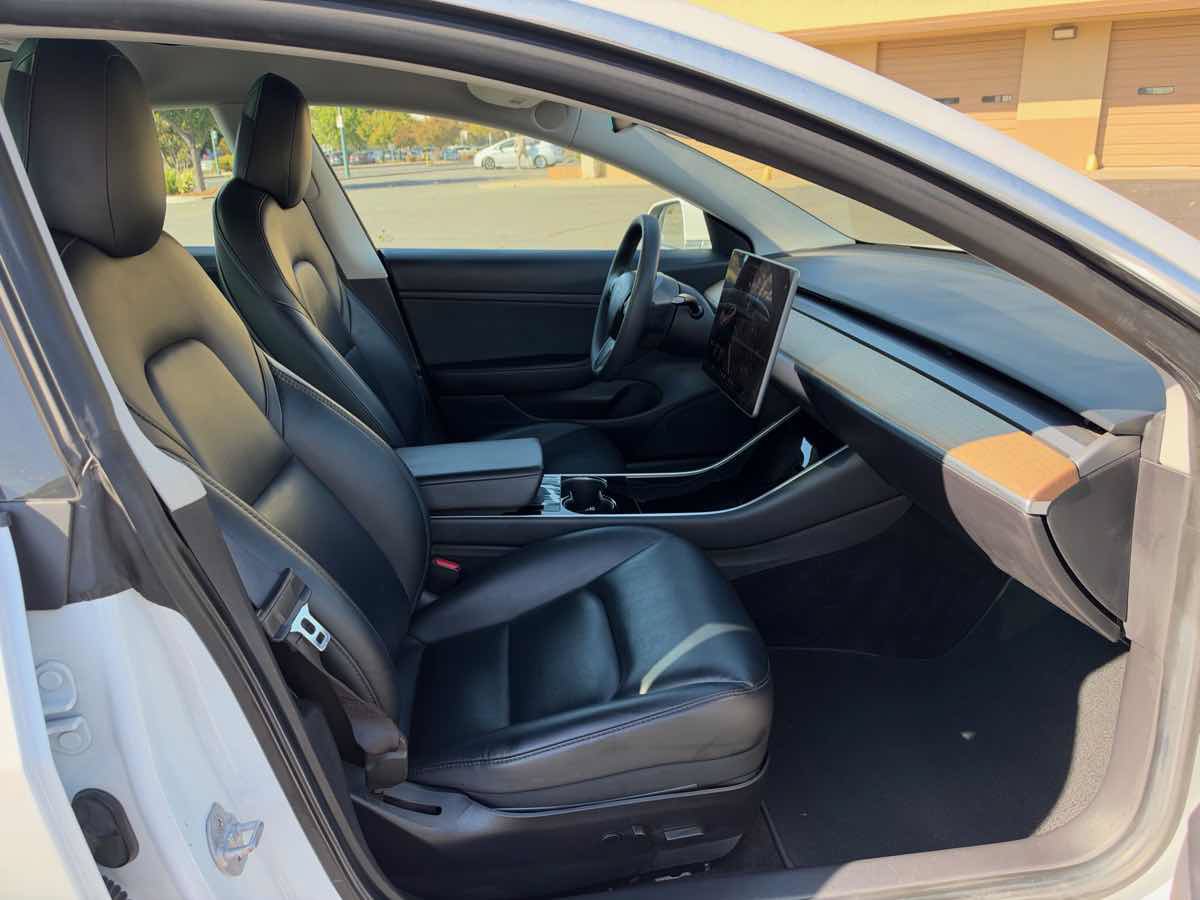 Used 2020 Tesla Model 3 Standard Range Plus RWD image 16