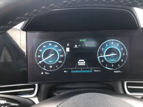 Certified 2024 Hyundai Elantra Limited image 10