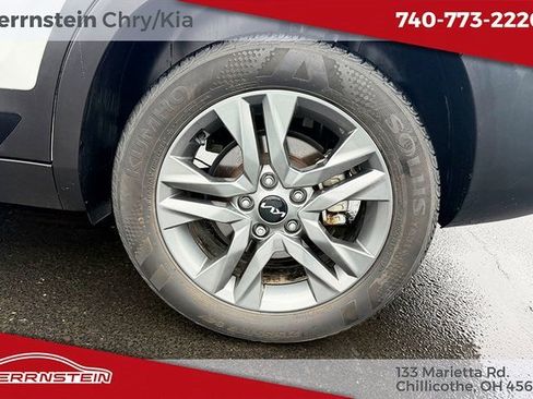 Used 2023 Kia Seltos S image 21