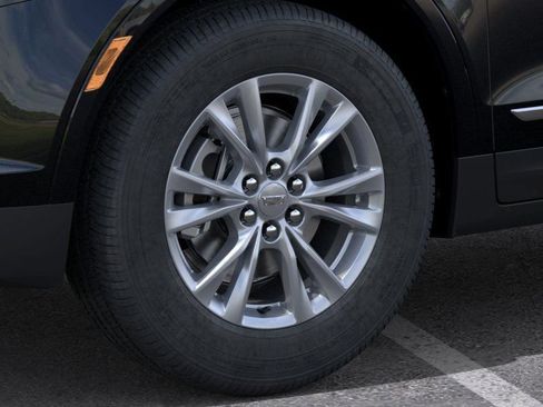 New 2026 Cadillac XT5 Luxury image 9