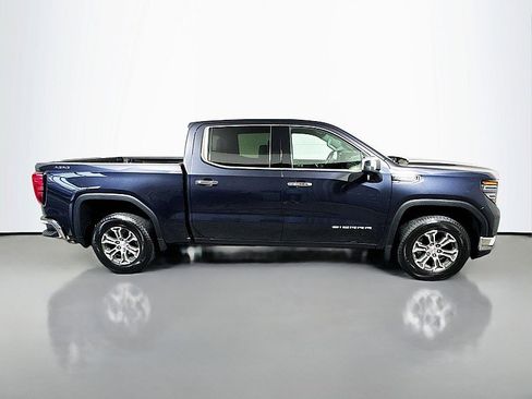 Used 2024 GMC Sierra 1500 SLT image 8