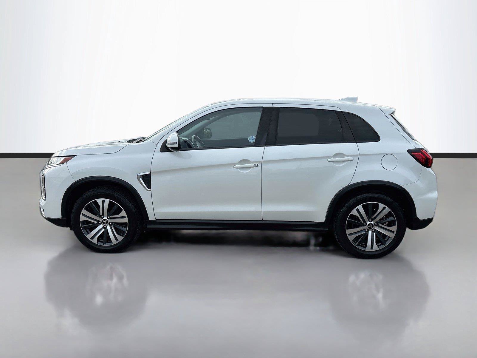 Used 2021 Mitsubishi Outlander Sport SE AWD/4WD image 4