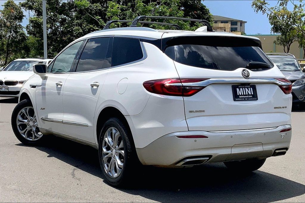 Used 2018 Buick Enclave Avenir w/ Avenir Technology Package FWD image 8