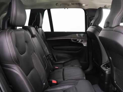 Used 2024 Volvo XC90 T8 Ultimate w/ Protection Package Premier AWD/4WD image 12