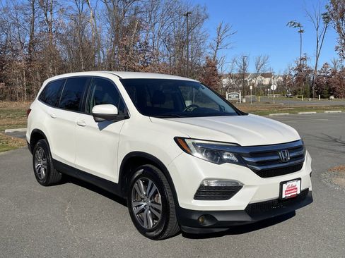 Used 2018 Honda Pilot EX image 8