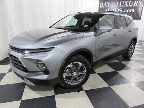 Used 2024 Chevrolet Blazer LT image 25