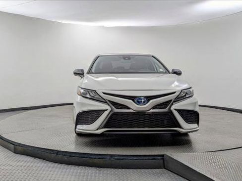 Used 2023 Toyota Camry XSE image 12