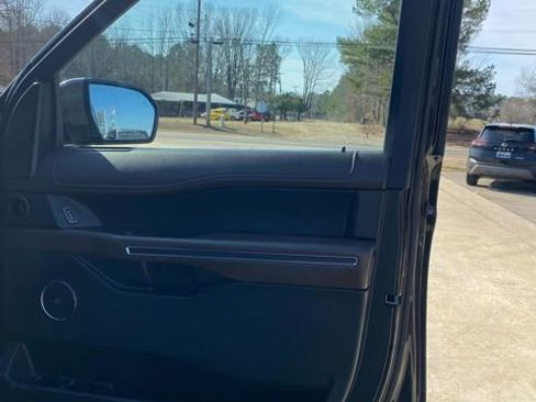 Used 2021 Ford Expedition King Ranch image 13